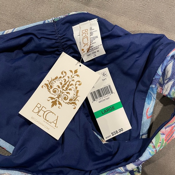 Gorgeous BECCA bikini - Picture 4 of 7